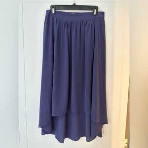 Wilfred Chouette skirt . 100% silk .